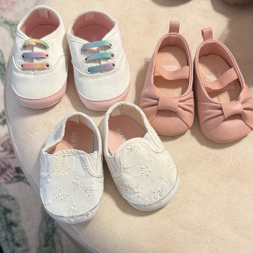 Old Navy Baby Shoes in Pink and White